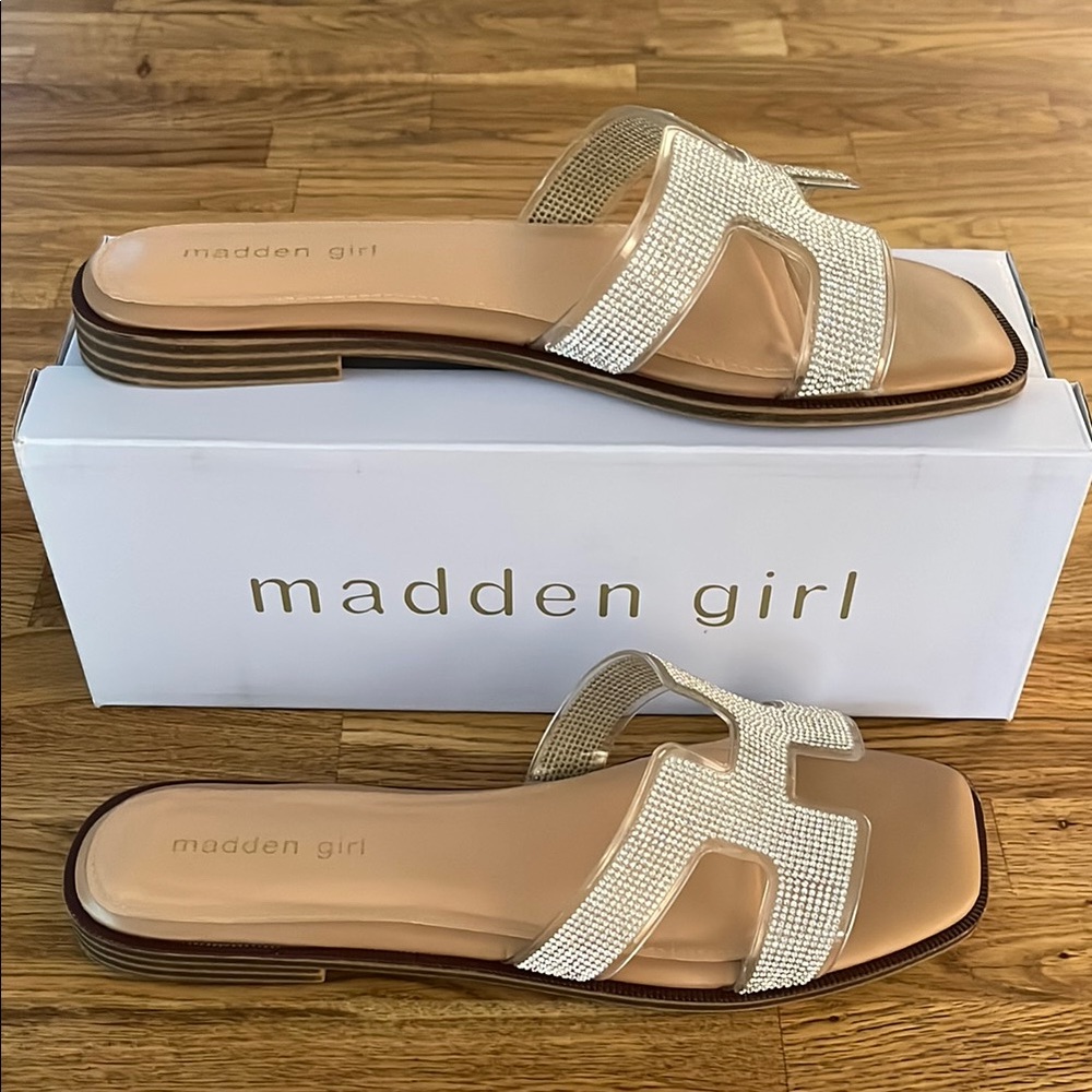 NWT Madden Girl Hailey-R Slide Sandals